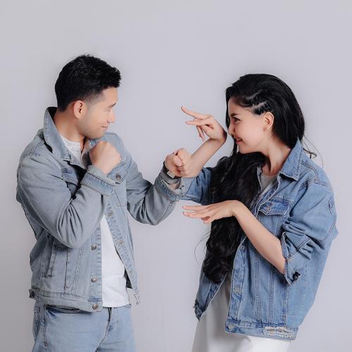 Серік Ибрагимов, Айдана Меденова - Жігіттер vs. Қыздар  (2018)